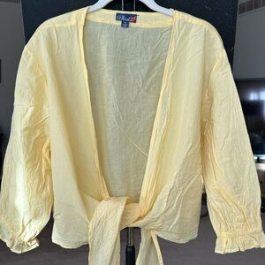 Yellow Shrug. Sz. 1X